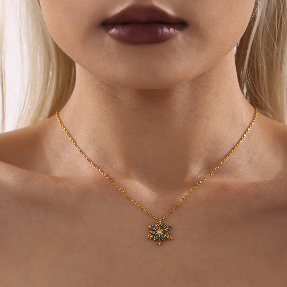 18K Gold-Plated Stainless Steel Snowflake Necklace with Zircon Accents - Brillare Bijou