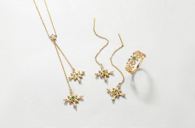 Snowflake Elegance: Natural Emerald & 3A White Zircon Pendant Necklace - Brillare Bijou