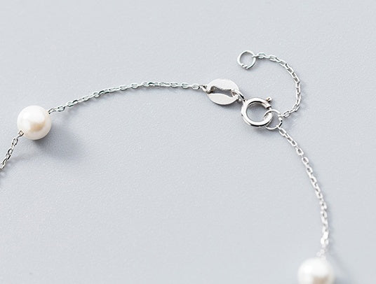 Timeless Elegance: Synthetic Pearl & 925 Silver Beaded Bracelet - Brillare Bijou