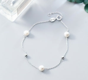 Timeless Elegance: Synthetic Pearl & 925 Silver Beaded Bracelet - Brillare Bijou