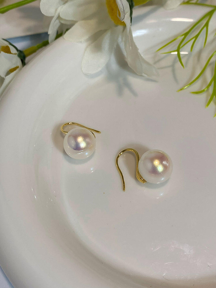 Modern Pearl Glow Earrings – 18K Gold-Plated Studs for Everyday Elegance - Brillare Bijou