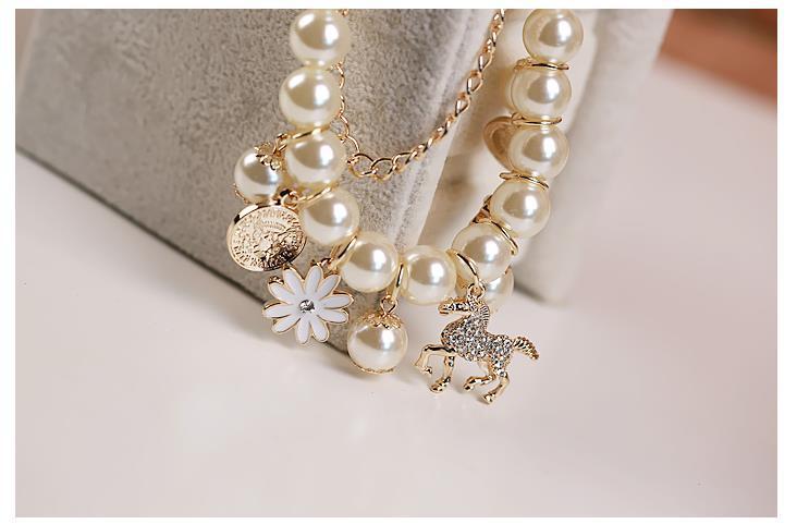 Pearl Blossom Bracelet – Timeless Elegance with Floral Charm - Brillare Bijou